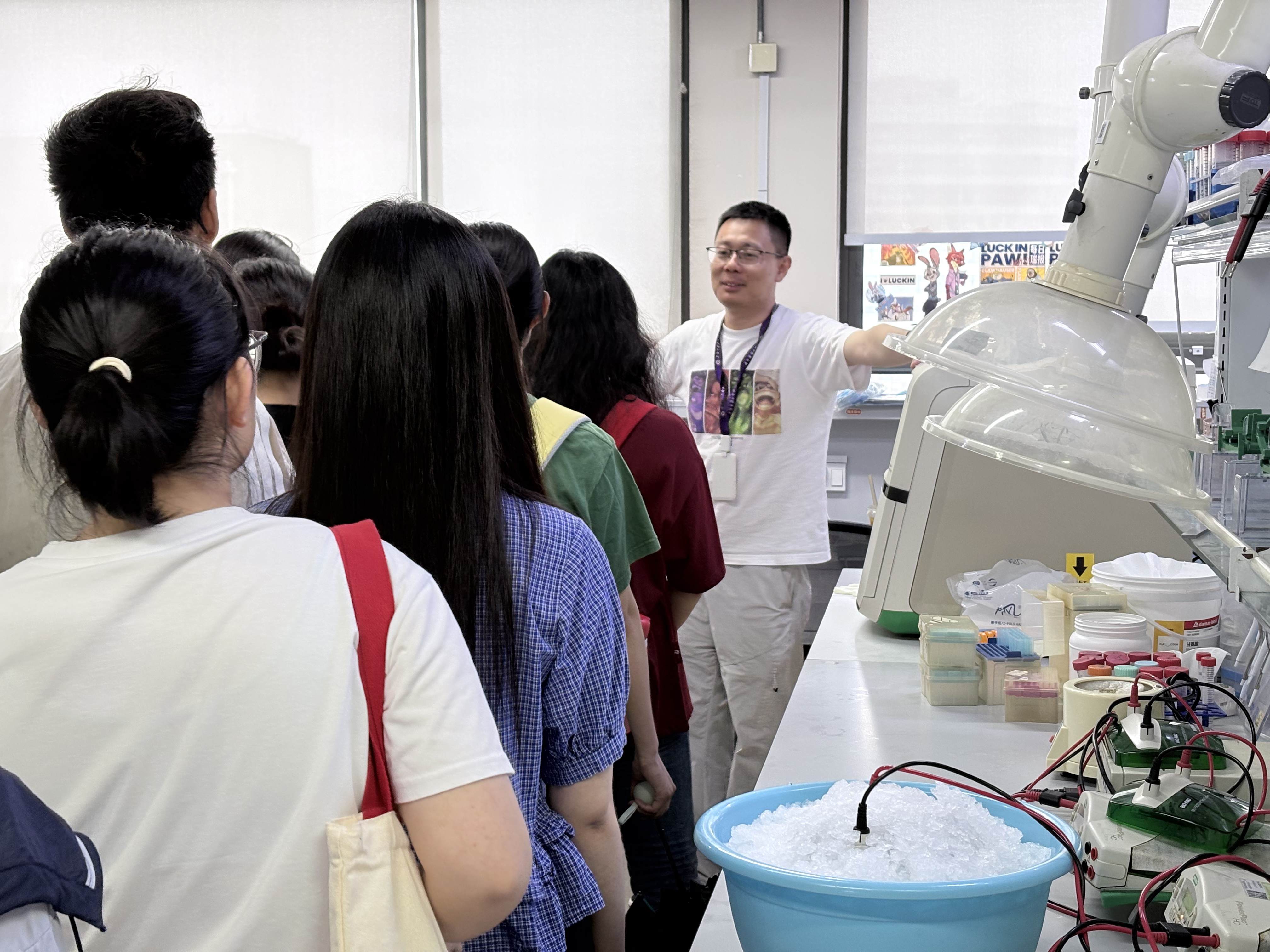 中药公司《科研创新实践》课程正式启动，赋能本科生科研启蒙